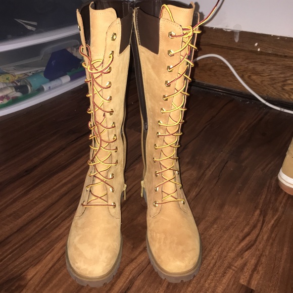 Timberland Shoes - LIKE NEW Timberlands Tall Lace Up Tan Boots size 8